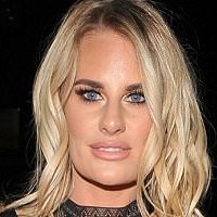 Danielle Armstrong Desnuda