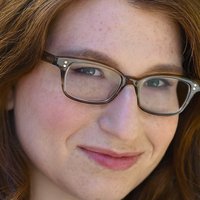 Emily Newhouse Desnuda