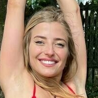 emily-smith Desnuda