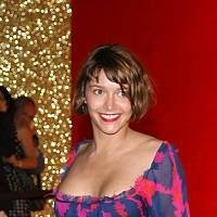 Emma de Caunes Desnuda