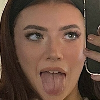 Emma Riott Desnuda