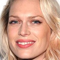 Erin Foster Desnuda