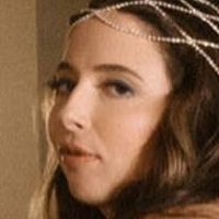 Esther Povitsky Desnuda