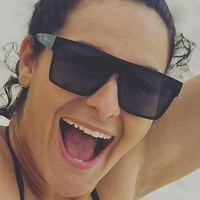 familiasemdestinooficial Desnuda