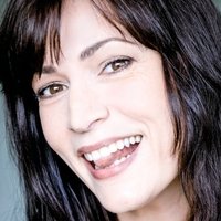 Fannie Brett Desnuda