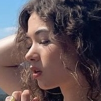 Florine Mazoyer Desnuda