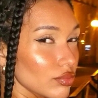 Golden Nahome Desnuda
