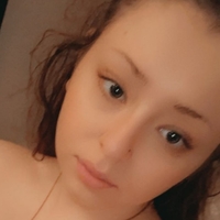 Halley Desnuda