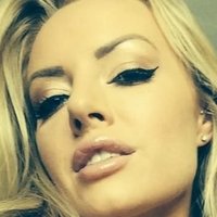 Hannah Claydon Desnuda