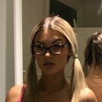 Hel Elizabeth Desnuda