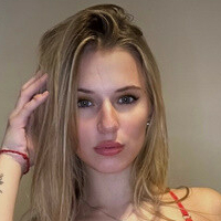 Heyitsmadsig Desnuda