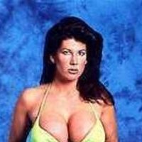 Holly Body Desnuda