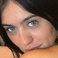 hotmelli Desnuda