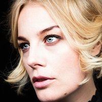 Ida Engvoll Desnuda