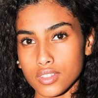 Imaan Hammam Desnuda