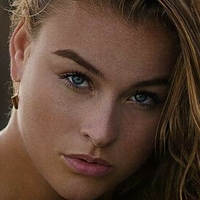 Imke Van Den Akker Desnuda