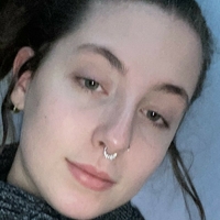 initialbrat Desnuda