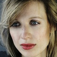 Janina Schauer Desnuda