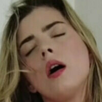 Jess Wolfe Desnuda