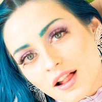 jewelzblu Desnuda