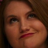 Jillian Bell Desnuda