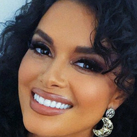 Joy Taylor Desnuda