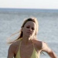 Julie Marie Berman Desnuda