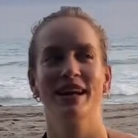Justleo Desnuda