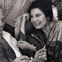 Karen Kondazian Desnuda