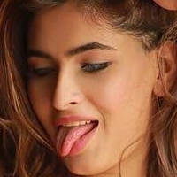 Karishma Sharma Desnuda