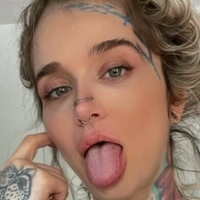 Katie Hollow Desnuda