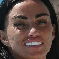 Katie Price Desnuda