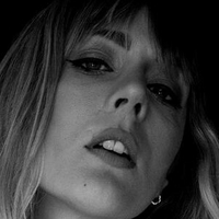 Kdavs, Karri Davis Desnuda