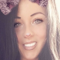 Kelly Louise Sheridan Desnuda