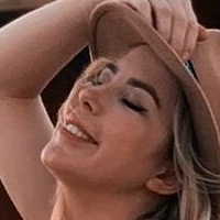 Kelsey Darragh Desnuda