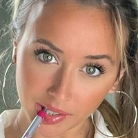 khloxo Desnuda