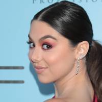 Kira Kosarin Desnuda