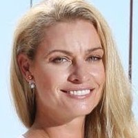 Kristy Hinze Desnuda