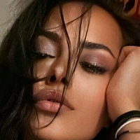 Lariss Romania Desnuda