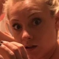 Lauren Southern Desnuda