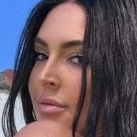 Lauren Wild Desnuda