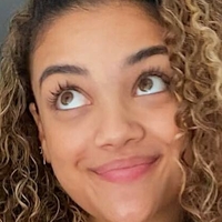 Laurie Hernandez Desnuda
