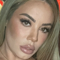 laycieslit Desnuda