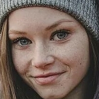 Lily-Ana Alexander Desnuda