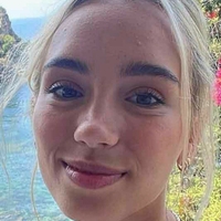Lisa Mantler Desnuda