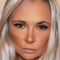Lisa Sutton Desnuda