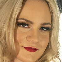 Lisey Sweet Desnuda