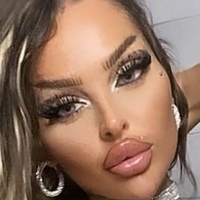 lola_official Desnuda
