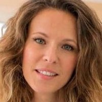 Lorie Pester Desnuda