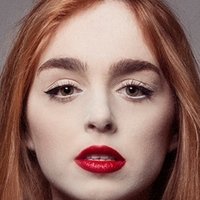 Louisa Connolly-Burnham Desnuda